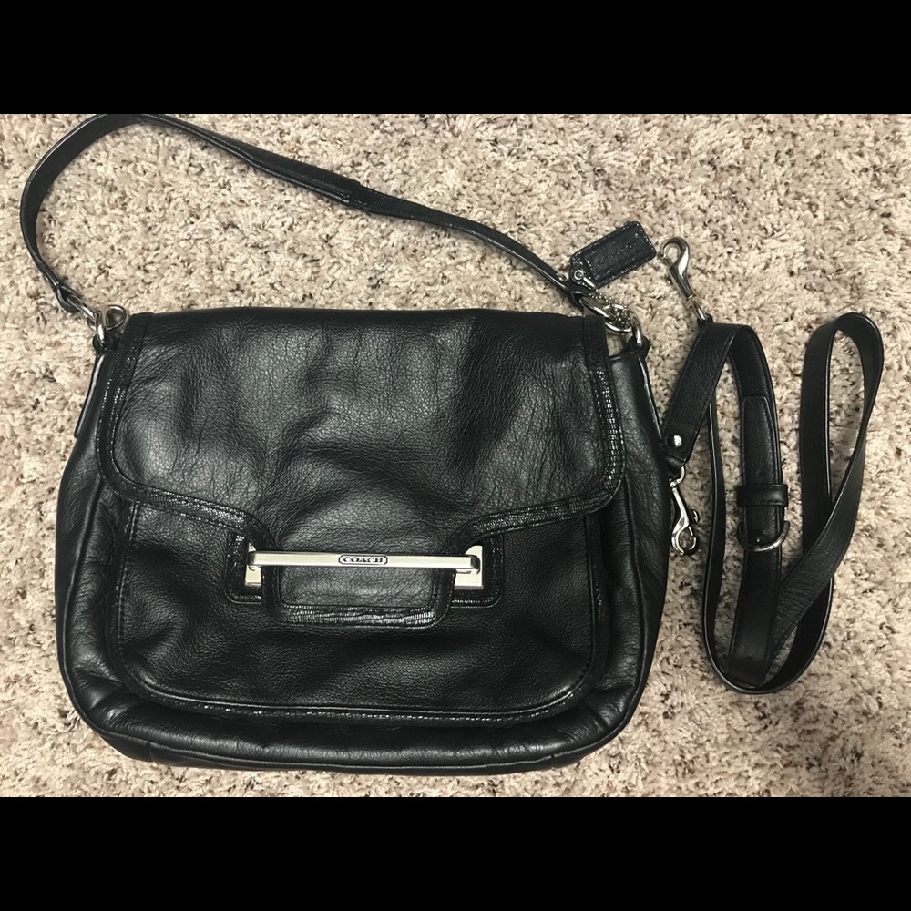 Coach shoulder/crossbody bag